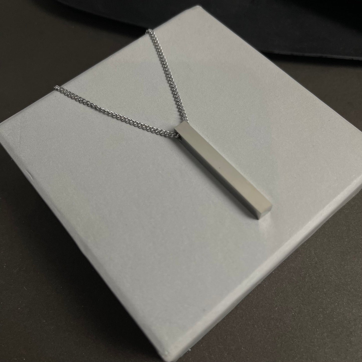 Vertical Bar Charm Necklace for Men/Women